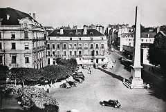 71 Chalon Sur Saone Place de l Obelisque